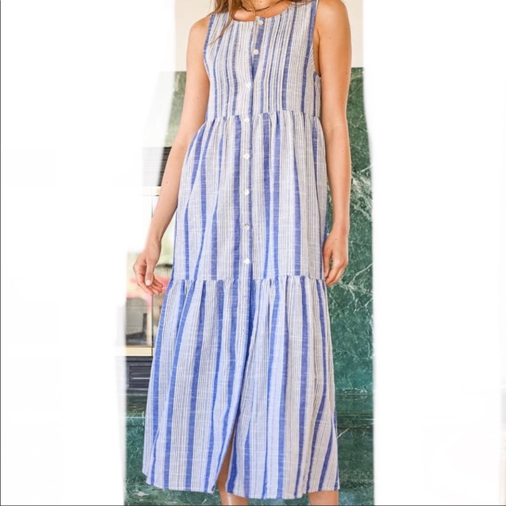 Beautiful Lulus beach blue striped maxi/midi (depending on the height) dress. - Picture 2 of 5